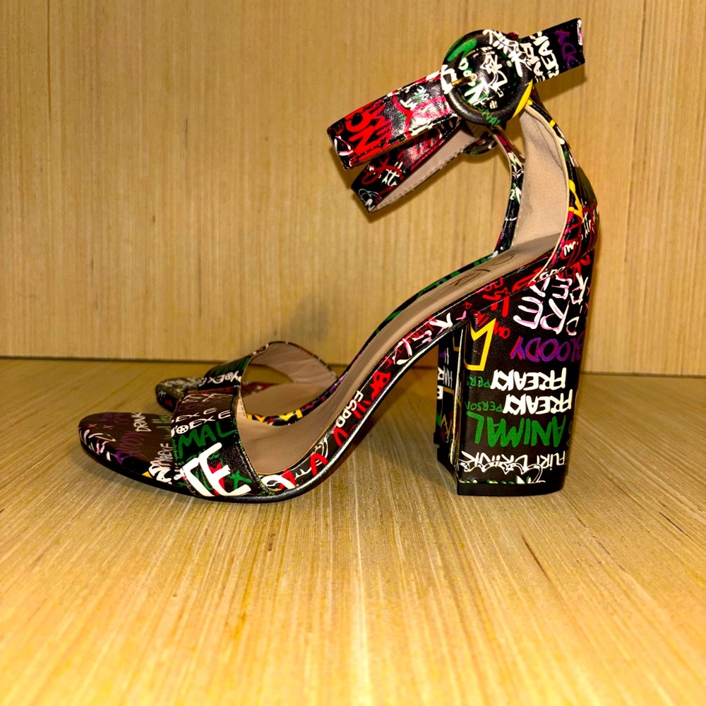 SOLD!!!Colorful Graffiti Women's Heels